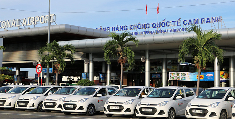 Taxi Nha Trang ⇄ Sân Bay Cam Ranh (250k – 300k) – Đón Tiễn Nhanh, Giá Rẻ
